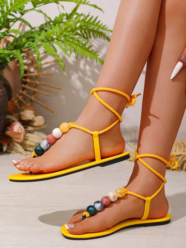 Bunte Perlen-Sandalen für Damen von Yipa, mit Zehen- und Fußclips, flacher Sommerboden, rutschfeste weiche Sohle, modischer und vielseitiger Riemen, coole Pantoffeln