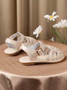 Un par de sandalias informales y elegantes para niños, sandalias bohemias, sandalias romanas, pantuflas para fiestas, hogares y vacaciones