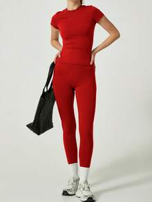 Yefecy Bộ đồ thể thao 2/4 Counts dành cho nữ, áo phông cổ tròn trơn và quần legging cạp cao, áo phông thể thao thoải mái và quần bó để tập luyện yoga tại phòng tập, đồ thể thao mùa hè cho nữ khi trở lại trường, đồ thể thao cho nữ, trang phục cho cô gái trung tâm thành phố phong cách mùa xuân và mùa hè - Đỏ - Xem 4