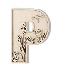 1 件木制装饰品，字母设计家居装饰工艺品