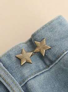 Der abnehmbare kleine Stern-Taillen-Knopf aus Zinklegierung ist perfekt dafür, große Taillen auf Jeans ohne Nähen in kleinere umzuwandeln