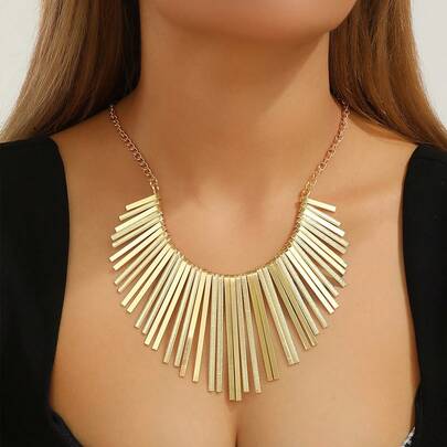 1 件时尚长款花卉金属流苏朋克项链