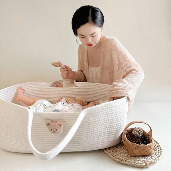 1 pièce Panier de transport pour bébé nouveau-né, panier de rangement en corde tressée de style dessin animé. Panier de voyage, panier de rangement, sac à main, support de lit, panier pliable et portable en corde tressée, de style simple bleu bébé. Panier de transport pour bébé, berceau portable pour nouveau-né, panier de sortie pour bébé.