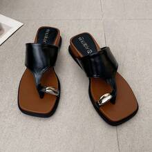 Women's Fashion Black Comfortable Thick Sole Flip Flops, Versatile For Summer Outdoor Wear - Black - View 3