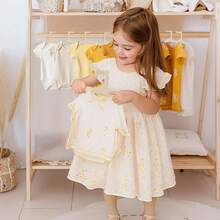 木制婴儿淋浴箱壁橱，带手柄的婴儿储物箱，婴儿淋浴礼物篮，新生儿男孩女孩迎宾礼品篮，木制衣架，新父母情人节孕妇礼物