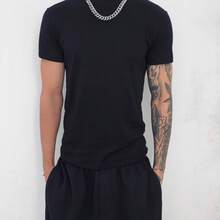 Kit With 2 Men's Slim Fit American Style Ribbed T-Shirts - Fits The Body - Black and White - View 3