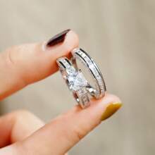 Set de 2 anillos con forma cuadrada, anillos clásicos de moda para mujer, adecuados como regalo de cumpleaños, regalo festivo, regalo de lujo para la novia, para fiestas y uso diario