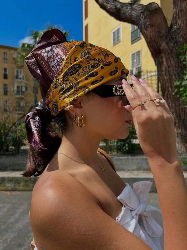 1 pièce nouvelle écharpe en soie à imprimé cachemire, foulard carré en fausse soie de 60 cm, foulard de tête décontracté pour tenue professionnelle, voyage, plage, cadeau de nouvel an, accessoire polyvalent pour toutes les saisons