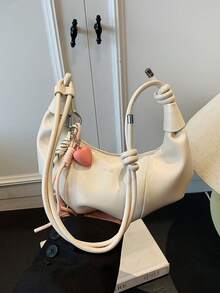 1 件纯色 PU 单肩包，时尚大容量新月手提包，适合成年女性，时尚装扮和外出