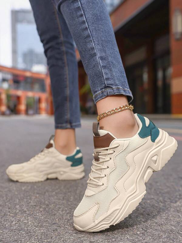 كاجوال للنساء , أحذية رياضية أنيقة وواسعة الاستخدام، مصنوعة من الشبك المنفذ للهواء وذات كعب عريض، أحذية جلدية لاصقة خفيفة الوزن للركض، مخصصة للطالبات، أحذية شبكية براقة بطراز لوليتا للحفلات والشارع، أحذية خفيفة ذات تصميم مفرغ عصرية للمشي، أحذية سياحية موسمية للنساء