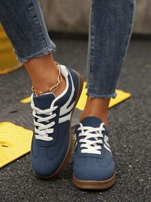 2025秋季女款加大码Deseq蓝色运动鞋学生校鞋拼色时尚运动鞋平底系带舒适防滑休闲鞋 - 藏蓝色 - 查看 3