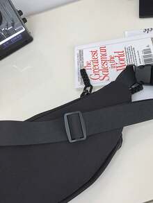 男士时尚胸包，网红同款腰包，大容量优质尼龙单肩包 - 黑色 - 查看 7