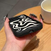 Simple Irregular Zebra Pattern Phone Case For Compatible With IPhone 16/16e/15/14/13/12/11/ProMax/Pro/Plus/XSMax/XS/X,For Compatible With Samsung Galaxy S22/S23/S24/S25/Plus/FE/Ultra,Fashion Female Summer Unique Android Y2k Cases Shockproof Anti-Drop Design Tpu Protection Soft Cover Men Casing Girl Women Ultimate Protective Fundas Para Protectores De Celulares Accessories Friend Gift Aesthetic Protector Forro De Teléfono - 黑色 - 查看 4