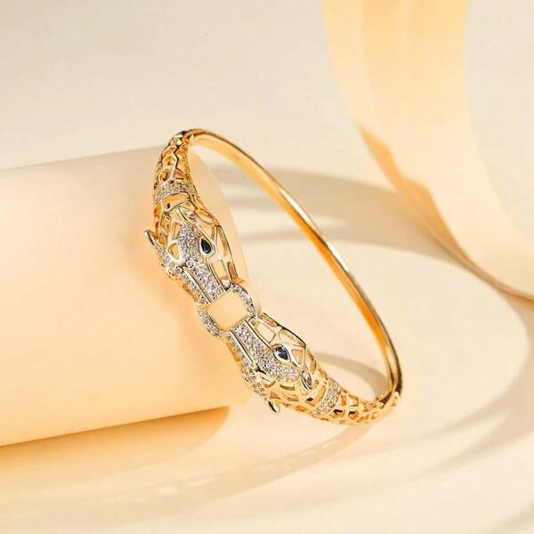 1pc Unique Personalized Bracelet, Fashionable Open Bangle With Rhinestoned Leopard Head Design, Luxurious And Chic