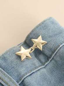 Der abnehmbare kleine Stern-Taillen-Knopf aus Zinklegierung ist perfekt dafür, große Taillen auf Jeans ohne Nähen in kleinere umzuwandeln