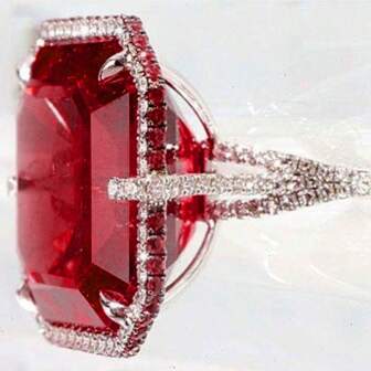 1pc Dazzling Women's Ring, Silver-Plated Embedded With Red Synthetic Cubic Zirconia, Sparkling Engagement Party Decorative Bridal Jewelry, Romantic Luxurious Eternal Symbol, Christmas Gift