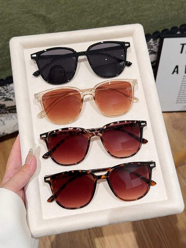 4pcs/Set Women's Circular Frame Tortoiseshell Pattern Glasses, Black Color With Rivet Decoration, Simple & Fashionable Basic Style , Suitable For Daily Wear, Great Gift For Friends, Unisex Accessory