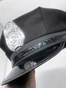 1 Stück - Polizeimütze, Polizei Plastikhandschellen, Polizei Kostümmütze, Erwachsenen Polizeimütze, Kostümzubehör für Männer, Rollenspiel für Frauen, die Erwachsenen Polizeimütze ist geeignet für Kostümpartys, Rollenspiele, Bühnenauftritte, Gemeinschaftsveranstaltungen, Freizeitbekleidung oder theatralische Aufführungen, die ein Polizistenkostüm erfordern.