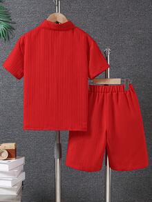 男童休闲波浪纹理短袖衬衫和短裤套装，轻盈透气纯色，适合春夏季