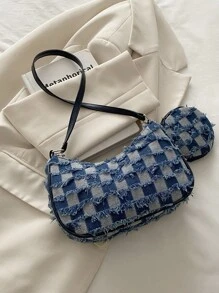 Esta bolsa de hombro cruzado sencilla y de moda es casual y versátil. Viene con una pequeña bolsa redonda y es adecuada para el uso diario de las mujeres cuando salen.