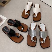 Women's Fashion Black Comfortable Thick Sole Flip Flops, Versatile For Summer Outdoor Wear - Black - View 8