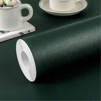 1 rouleau de papier peint vert foncé mat, film vinyle unicolore. Papier peint autocollant vert unicolore pour armoires et tiroirs, papier peint amovible et adhésif en vinyle facile à appliquer. Convient pour la salle de bain, la maison, les comptoirs, les murs, la décoration de la chambre, du salon et de la cuisine.