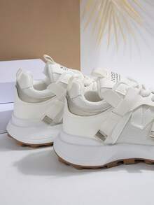 Women Casual Lace-Up Round Toe Sneakers, Low-Top, Outdoor/Skateboard Shoes, Student Shoes, Walking/Running, Suitable For All Seasons, White Shoes - White - View 4