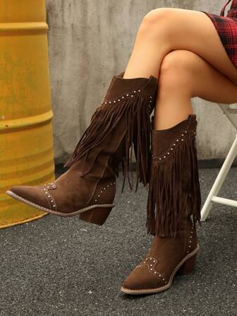 2025秋冬女士中筒靴，尖头，粗跟，百搭时尚流苏铆钉V型开口西部牛仔靴