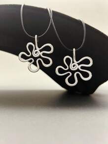 1pc Minimalist Silver Flower Pendant Necklace, Versatile Choker Necklace For Daily Wear