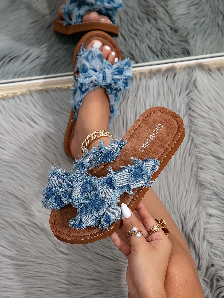 Kate Miuch 欧美时尚街头风性感女士凉鞋，适合搭配迷你裙，适合海滩派对、酒吧、超市购物等场合，蓝白棕格子蝴蝶结装饰女士平底凉鞋