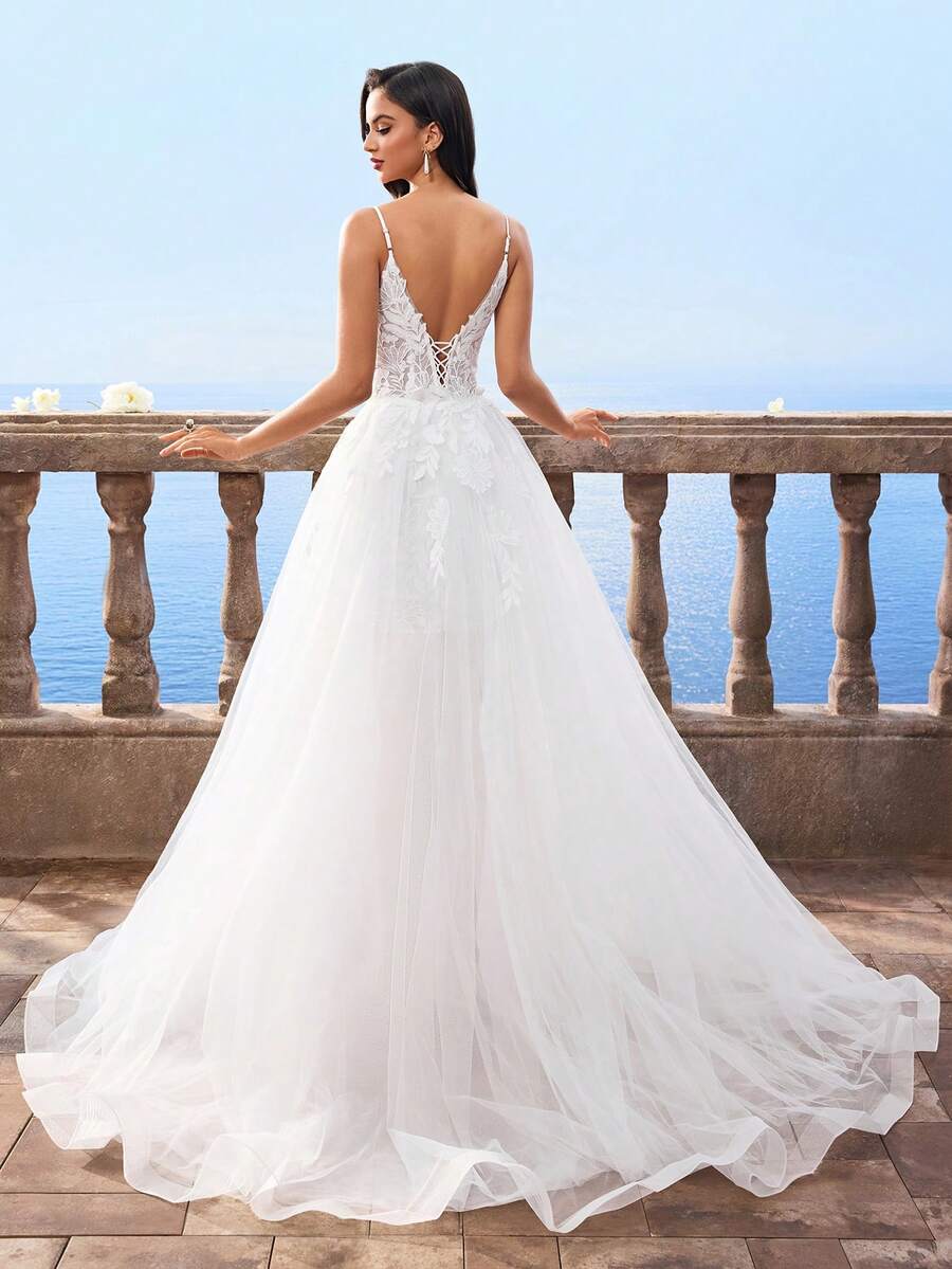 HEARBOBO 细肩带白色蕾丝网眼 A 字形新娘婚纱 - 白色 - 查看 1