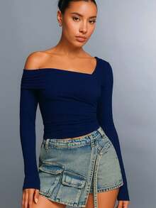 Blusa Camiseta Assimétrica Suplex Manga Longa De um Ombro só Com Plissado Para Mulheres Ideal Para Encontros Elegantes e Sofisticados - Azul Marinho - Visão 1