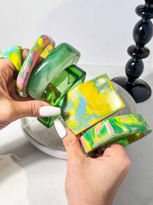 1 pieza Nuevo brazalete de resina transparente, diseño geométrico de color brillante, teñido degradado tipo macarrón, versátil para banquetes y fiestas, se puede usar durante todo el año, brazalete verde