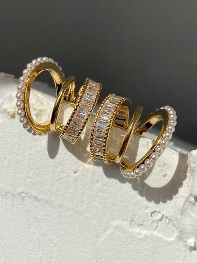 1pc Elegant Gold Color Cubic Zirconia & Pearl Ear Cuff For Non-Pierced Ears, Multiple Cartilage Clip-On Earrings, Suitable For Women Daily Wear, Valentine's Day, Mother's Day, Holidays Gift