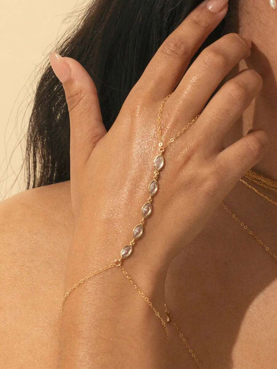 1pc New Minimalist Elegant Summer Fashion Rhinestone Hand Chain & Finger Ring Bracelet For Women