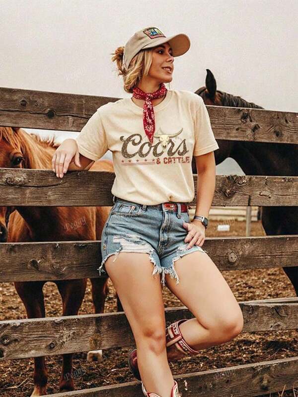 T-shirt rond graphique de paysage de taureau occidental à la mode pour femmes