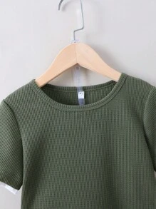 Ensemble sportif d'été pour jeune garçon, en tissu à gaufrettes, avec patchwork et couleurs contrastées, manches courtes