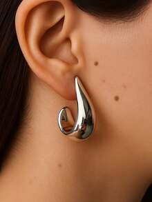 Women's Hoop Earrings Carved Bold Drop Chuncky J Shape High Fashion Gold Or Silver - Bạc - Xem 4