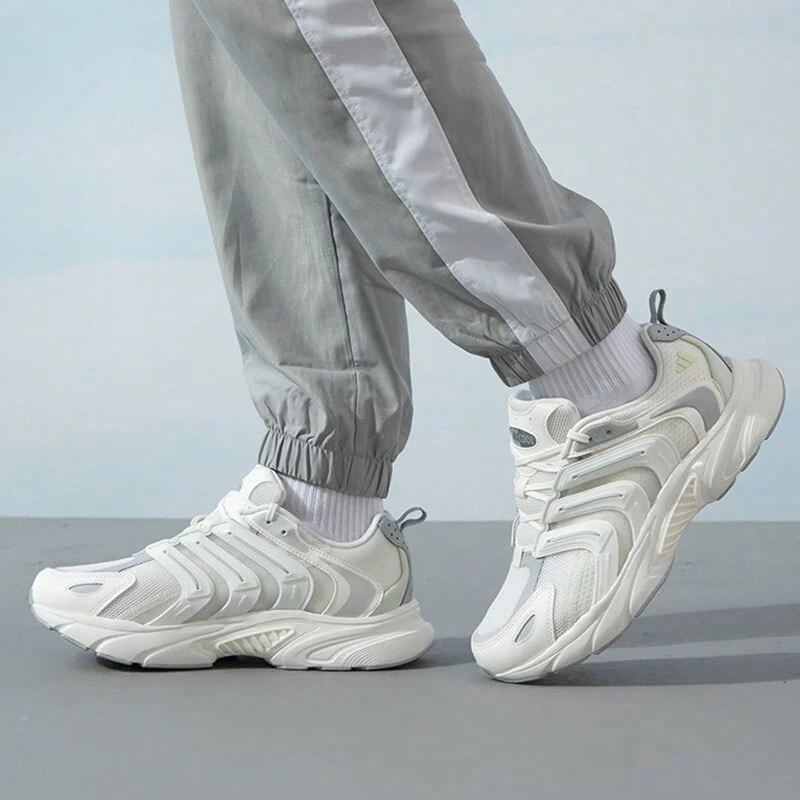 阿迪达斯 CLIMACOOL BOUNCE 轻便透气跑步鞋，2026 年春季新款，IF6734 - 白色 - 查看 1
