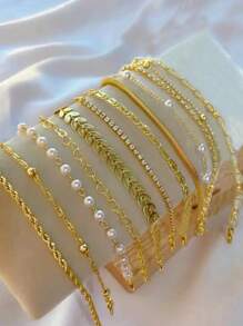 8 Stücke & eleganter Metallarmband-Set mit verschiedenen Elementen wie Perlen, Herzen, Schmetterlingen, Unendlichkeit, Strass, personalisiertes delikates süßes mehrschichtiges Armband, ideal als Geschenk für Freunde, Familie, Geliebte, Feiertage, Partys, Alltagsgebrauch, Jahrestag
