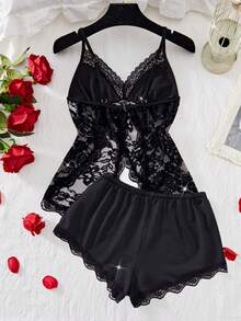 2 piezas Conjunto de lencería sexy con encaje calado, top con espalda descubierta y tirantes ajustables, y shorts, ropa de dormir sexy y cómoda para mujeres