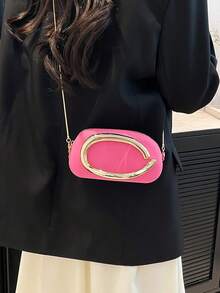 2025新款女士金属装饰个性设计单肩斜挎包