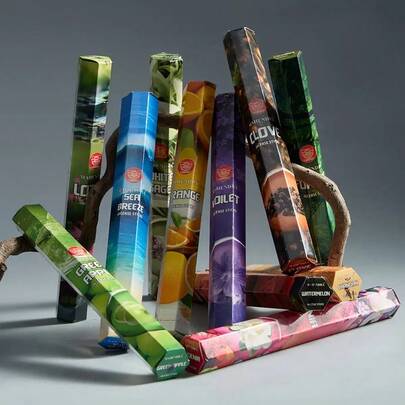 [Mahendra Rökelsepinnar] 20 Rökelsepinnar, Mahendra - Lavendel, Super Sandal, Lotus, Mysk, Vit Salvia, Nattdrottning, Jasmin, Patchouli, Kokosnöt, Honung, Gyllene Regn etc. - Perfekt för yoga, meditation, luftfräschning, böner och hemdoft