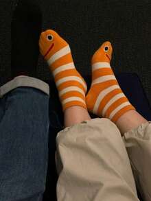 1 Pair Women Cartoon Striped Eye Smile Pattern Funny Socks, Comfortable Versatile Soft Casual Socks, Suitable For Daily Wear, Fall Socks - Multicolor - View 4