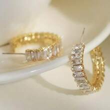 1 par de brincos em formato C brilhantes com zircônia quadrada e incrustação de zircônia para festa/casamento