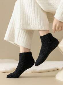 3 Pairs Random Women's Soft Coral Fleece Anti-Slip Ankle Socks, Warm Lining, Cozy Comfort Slippers For Indoor