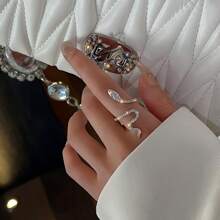 1pc Fashionable Exquisite Rhinestone Snake Shaped Adjustable Ring