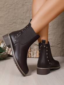 Botas de tobillo Chelsea de estilo británico para mujer de temporada otoño/invierno, con puntera redonda, remaches, elástico, tacón bajo y cómodo, de uso casual - Café integral - Ver 6