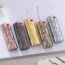 1 pieza Estuche de metal con relieve para encendedor de supervivencia en el campo de batalla, apto para encendedor BIC J6 de tamaño completo - Funda para encendedor de moda y duradera, estuche de metal con relieve de supervivencia en el campo de batalla, a prueba de viento, minimalista, vintage, duradero - Multicolor - Ver 1