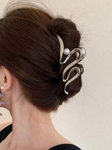 1pc Minimalist Fashion Daily Shower Pearl Heart Hairpin Hair Claw, Suitable For Bow Design Hair Clip Casual Valentines Fashion Hair Accessories Beauty Claw Clips
